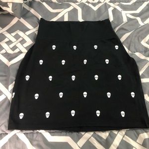 Skull skirt